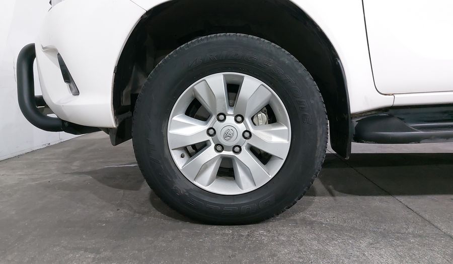 Toyota Hilux 2.7 DOBLE CABINA SR (D-CAB SR) Pickup 2016