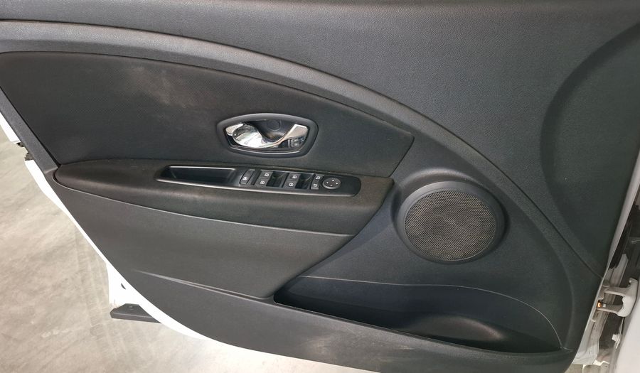 Renault Fluence 1.6 CONFORT PLUS Sedan 2013