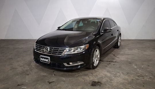 Volkswagen • Passat