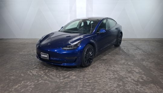 Tesla • Model 3