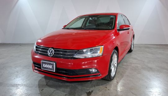 Volkswagen • Jetta