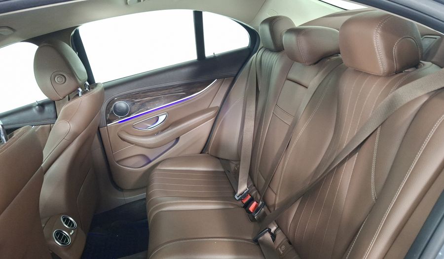 Mercedes Benz Clase E 2.0 200 EXCLUSIVE AT Sedan 2017