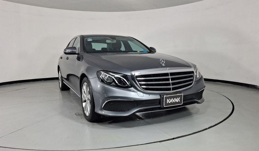 Mercedes Benz Clase E 2.0 200 EXCLUSIVE AT Sedan 2017