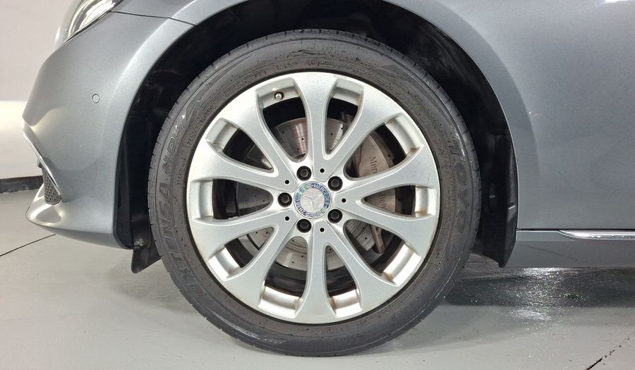 Mercedes Benz Clase E 2.0 200 EXCLUSIVE AT Sedan 2017