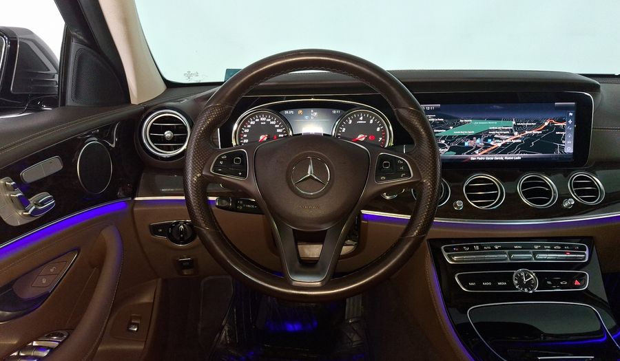 Mercedes Benz Clase E 2.0 200 EXCLUSIVE AT Sedan 2017