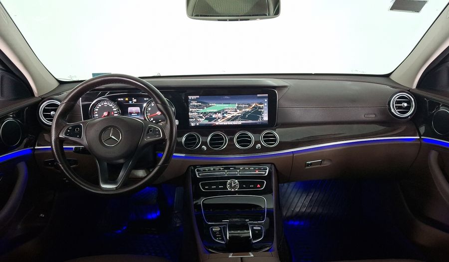 Mercedes Benz Clase E 2.0 200 EXCLUSIVE AT Sedan 2017