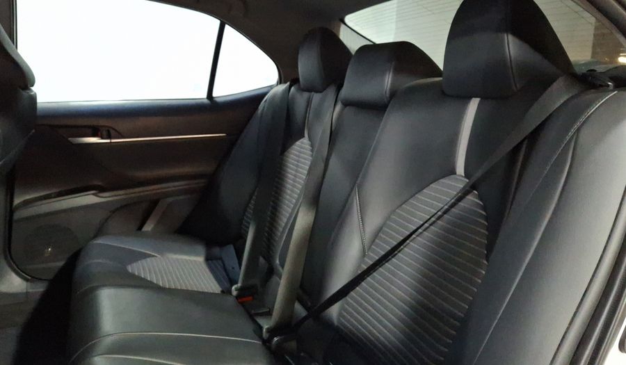 Toyota Camry 2.5 HEV SE NIGHTSHADE AUTO Sedan 2023