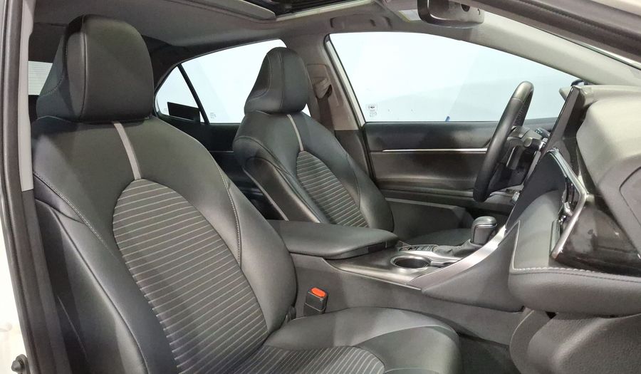 Toyota Camry 2.5 HEV SE NIGHTSHADE AUTO Sedan 2023