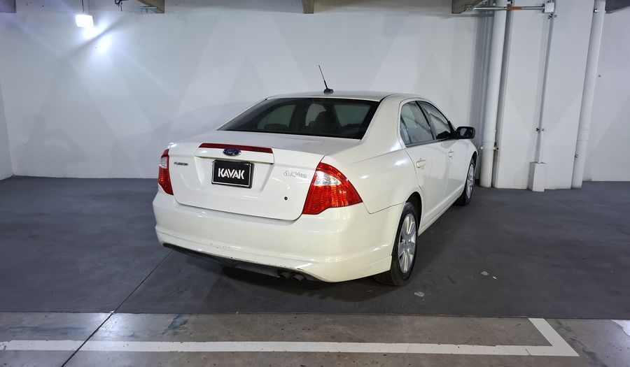 Ford Fusion 2.5 S I4 AT Sedan 2010