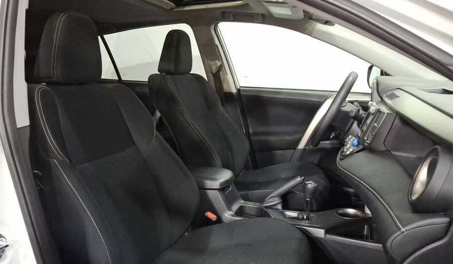 Toyota Rav4 2.5 XLE AWD AT Suv 2015