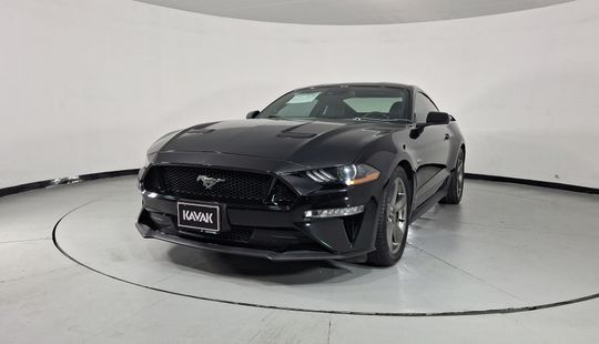 Ford • Mustang