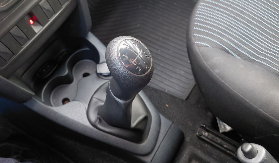 Renault Logan 1.6 LIFE Sedan 2023
