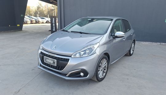 Peugeot • 208