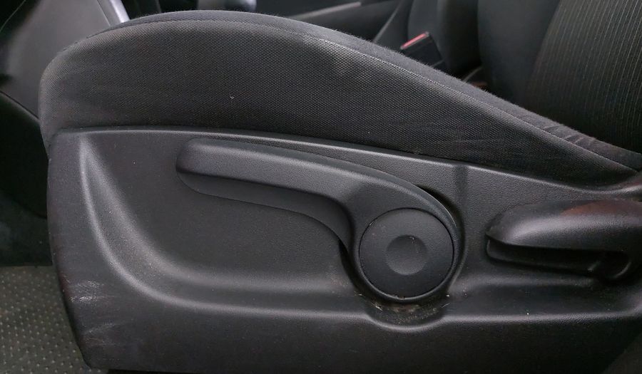 Suzuki Swift 1.4 GLX MT Hatchback 2015