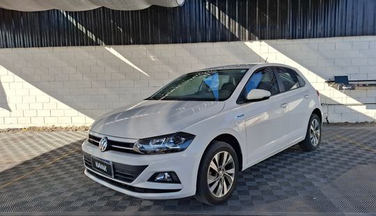 Volkswagen • Polo