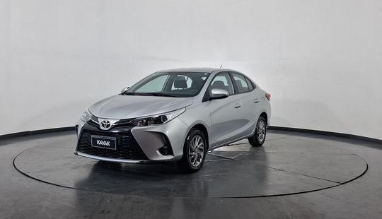 Toyota • Yaris