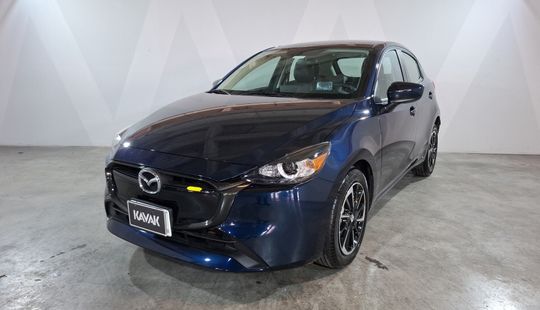 Mazda • Mazda 2