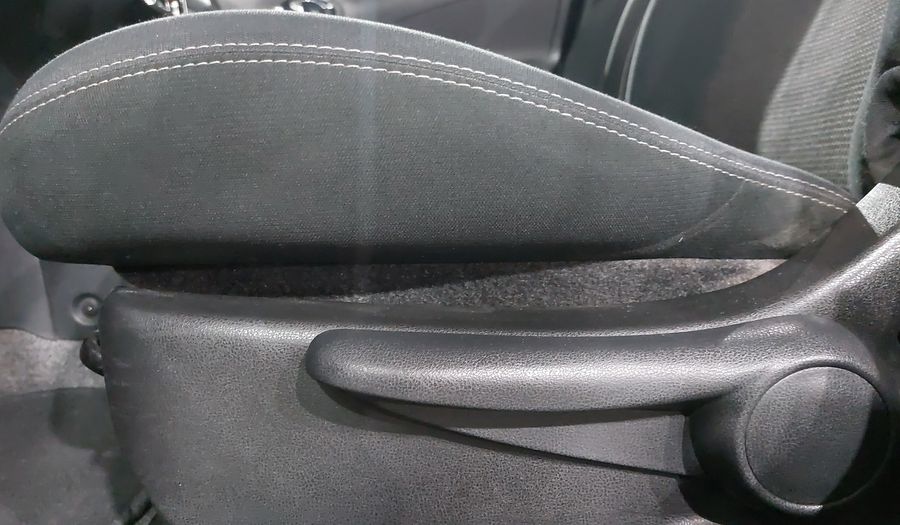 Nissan Versa 1.6 ADVANCE TM AC Sedan 2016