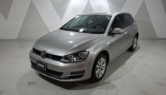 Volkswagen • Golf
