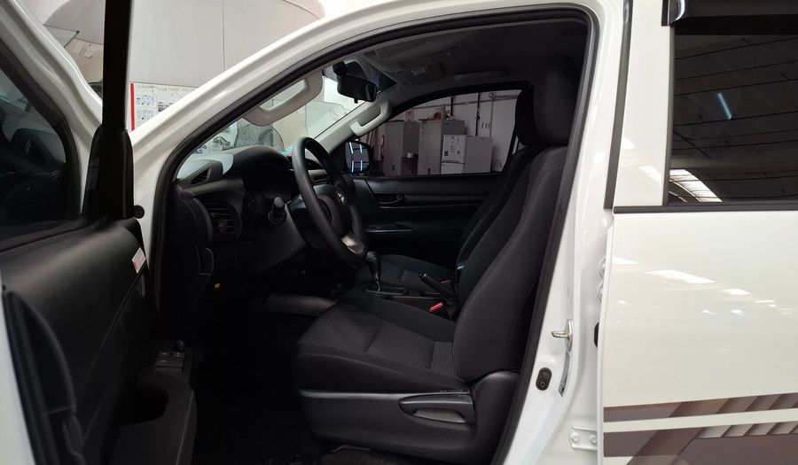 Toyota Hilux 2.4 TDI DX C/D AUTO Pickup 2025