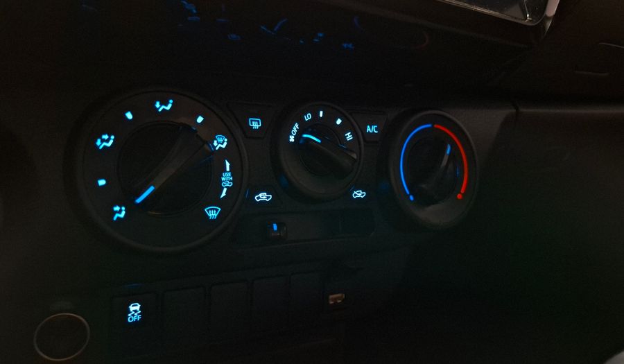 Toyota Hilux 2.4 TDI DX C/D AUTO Pickup 2025