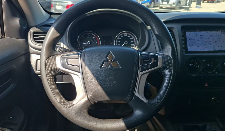 Mitsubishi L200 2.4 TD WORK DC CR Pickup 2022