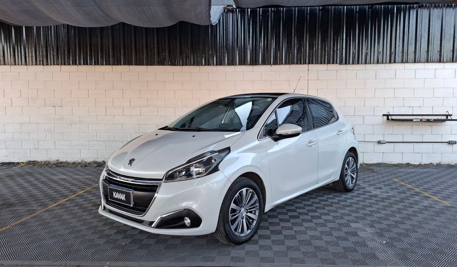 Peugeot 208 1.6 FELINE TIPTRONIC Hatchback 2018