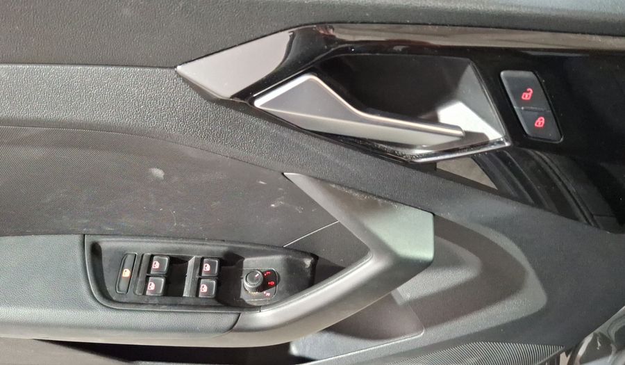 Audi A1 1.0 SB 30 TFSI URBAN DCT Hatchback 2022