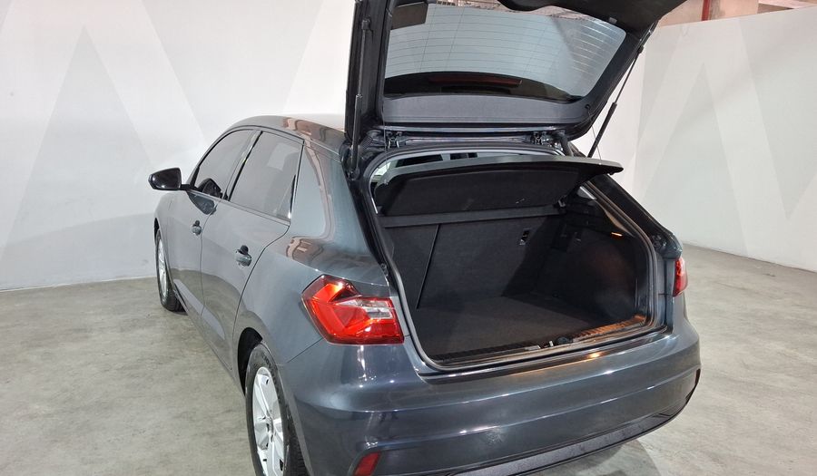 Audi A1 1.0 SB 30 TFSI URBAN DCT Hatchback 2022