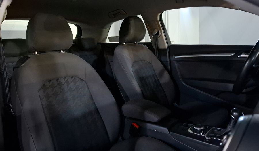 Audi A3 1.4 TFSI AMBIENTE S TRONIC Hatchback 2015