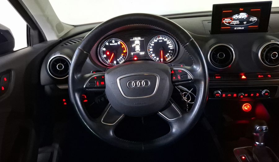 Audi A3 1.4 TFSI AMBIENTE S TRONIC Hatchback 2015