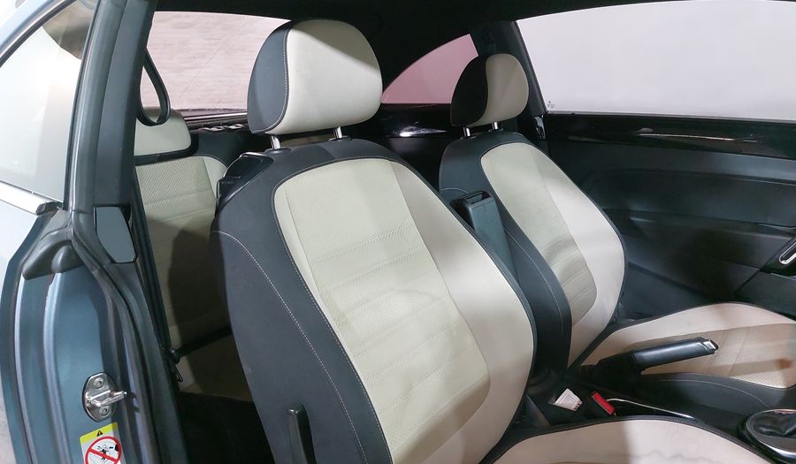 Volkswagen Beetle 2.5 FINAL EDITION AUTO Hatchback 2019