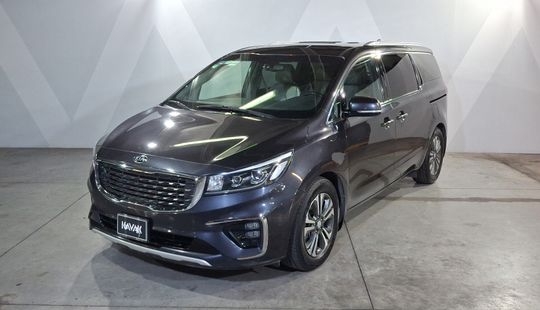 Kia • Sedona