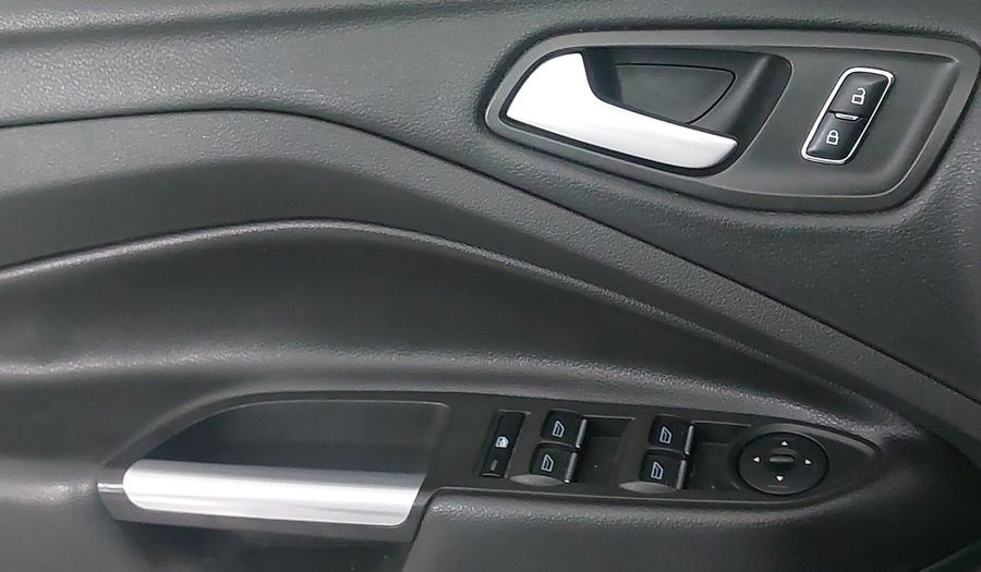 Ford Escape 2.5 S PLUS I4 AT Suv 2015