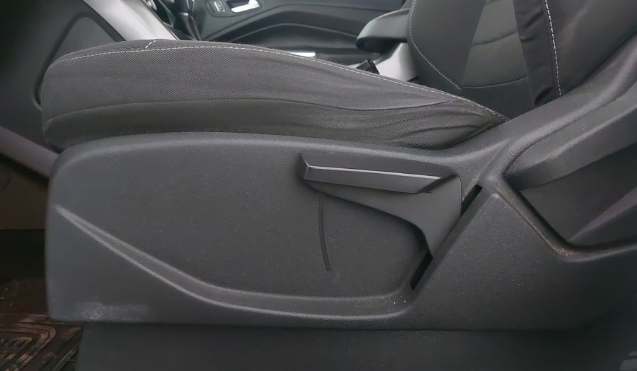 Ford Escape 2.5 S PLUS I4 AT Suv 2015