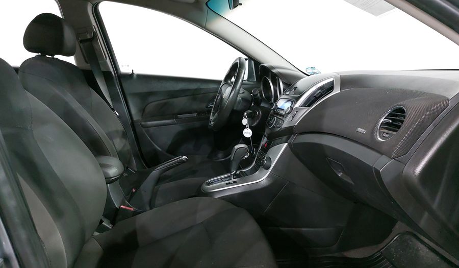Chevrolet Cruze 1.8 LS A AT Sedan 2015