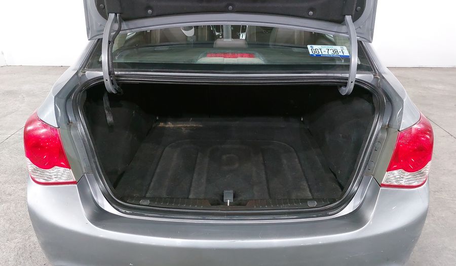 Chevrolet Cruze 1.8 LS A AT Sedan 2015