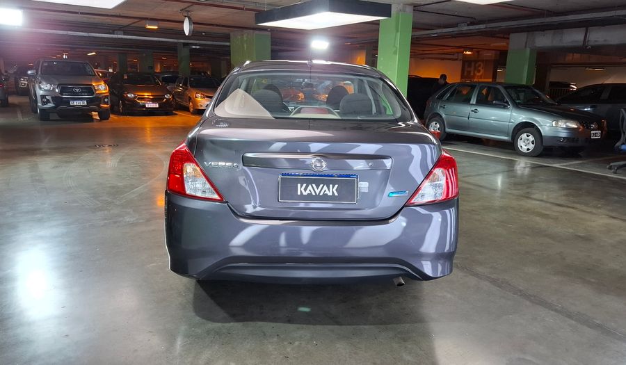 Nissan Versa 1.6 SENSE Sedan 2017
