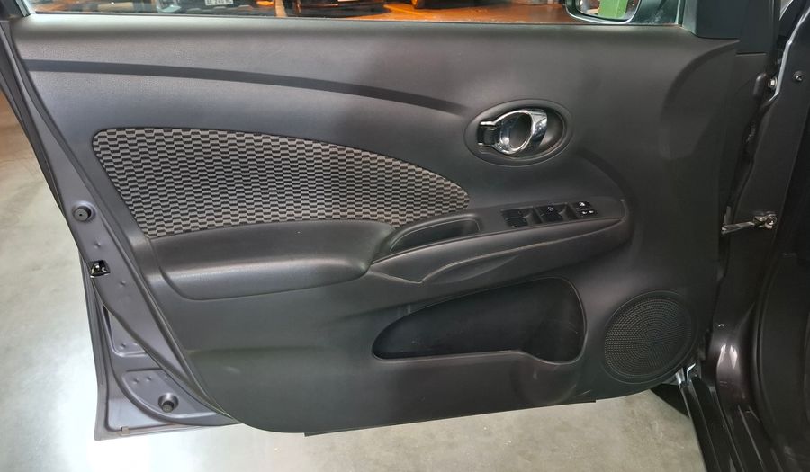 Nissan Versa 1.6 SENSE Sedan 2017