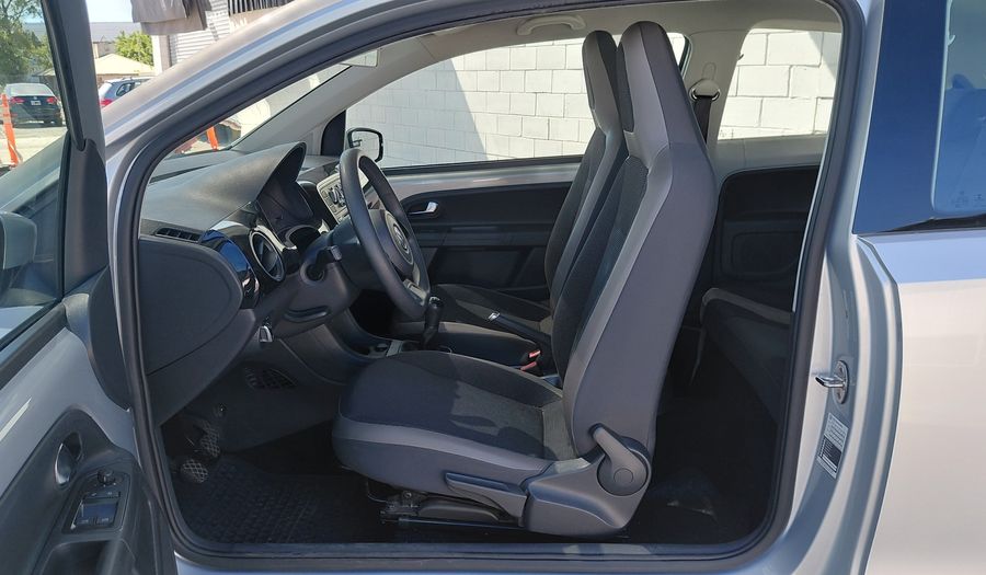 Volkswagen Up 1.0 HIGH UP Hatchback 2016