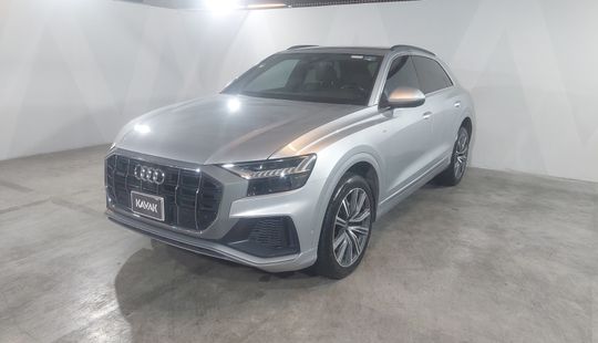 Audi • Q8