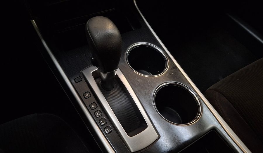 Nissan Altima 2.5 SENSE CVT Sedan 2014