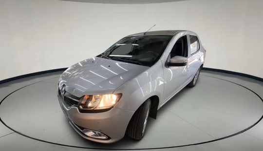 Renault • Logan