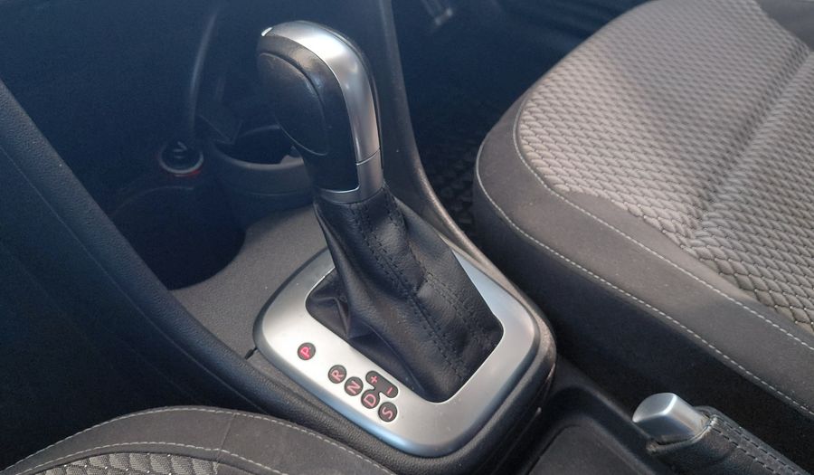 Volkswagen Polo 1.6 COMFORTLINE TIPTRONIC Sedan 2016