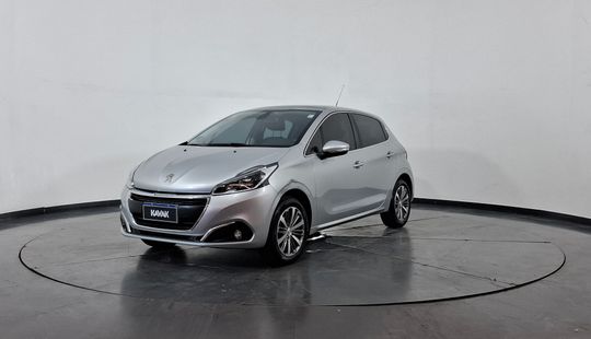 Peugeot • 208