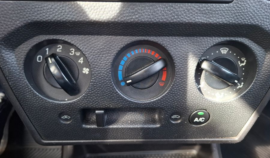 Ford Fiesta 1.6 AMBIENTE PLUS MP3 Hatchback 2009