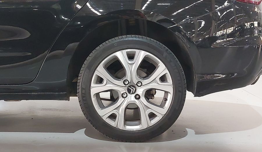 Citroen C4 Lounge SHINE Sedan 2021
