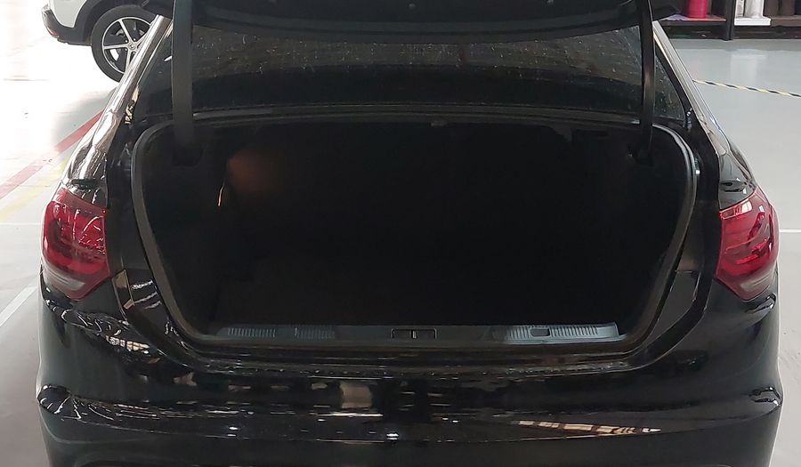 Citroen C4 Lounge SHINE Sedan 2021
