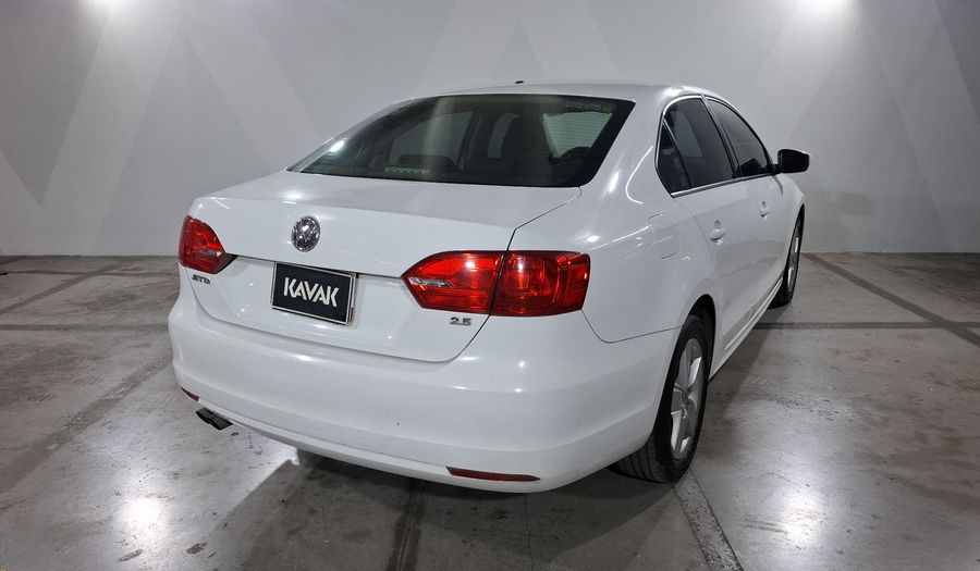 Volkswagen Jetta 2.5 STYLE ACTIVE TIPTRONIC Sedan 2014