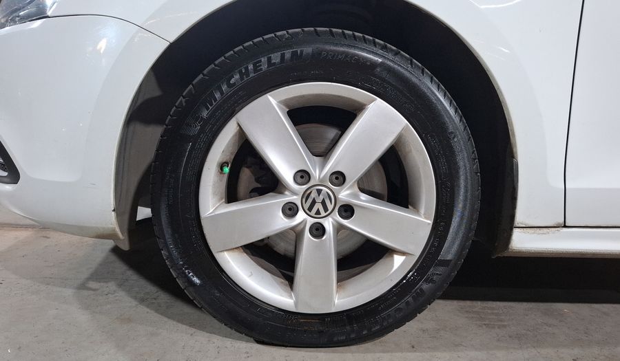 Volkswagen Jetta 2.5 STYLE ACTIVE TIPTRONIC Sedan 2014